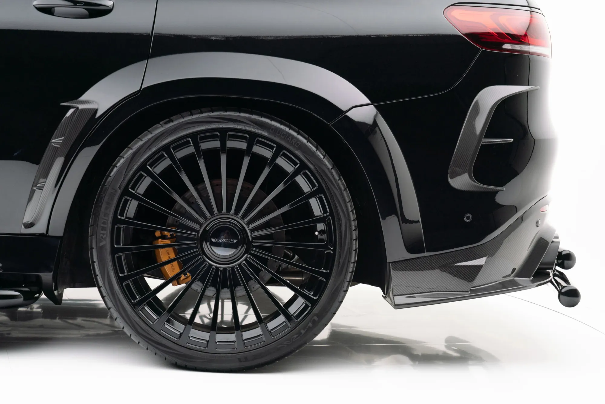 Check our price and buy Mansory Carbon Fiber Body kit set for Mercedes GLS AMG63 X167