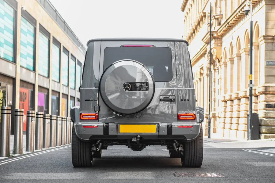 Check our price and buy Kahn Design carbon fiber body kit set for Mercedes-Benz G-class W463A