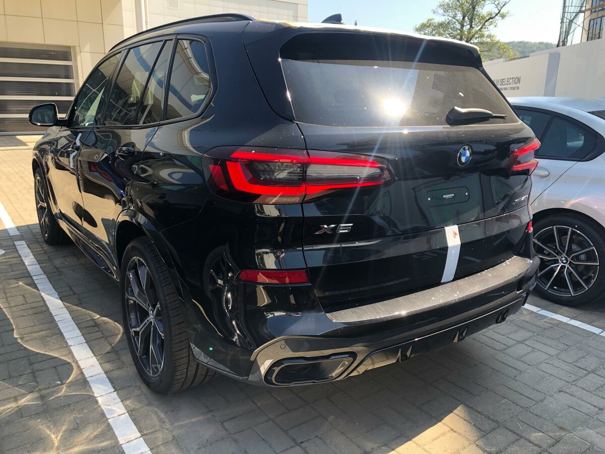 Check price and buy New BMW X5 30d (G05) For Sale