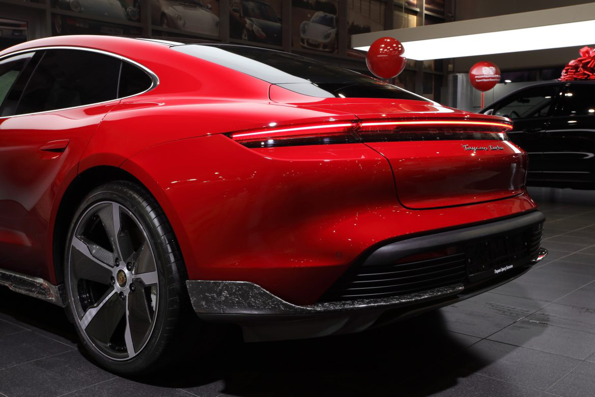 Wheels inserts (20 pcs) BS Style Carbon for Porsche Taycan