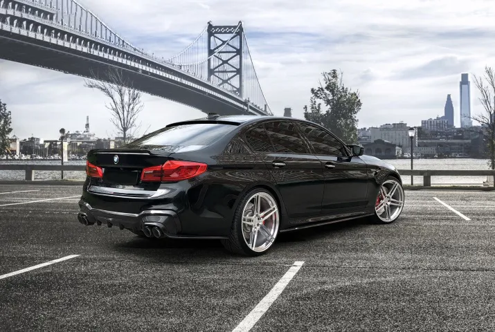 Check price and buy Ronin Design body kit for BMW M5 F90