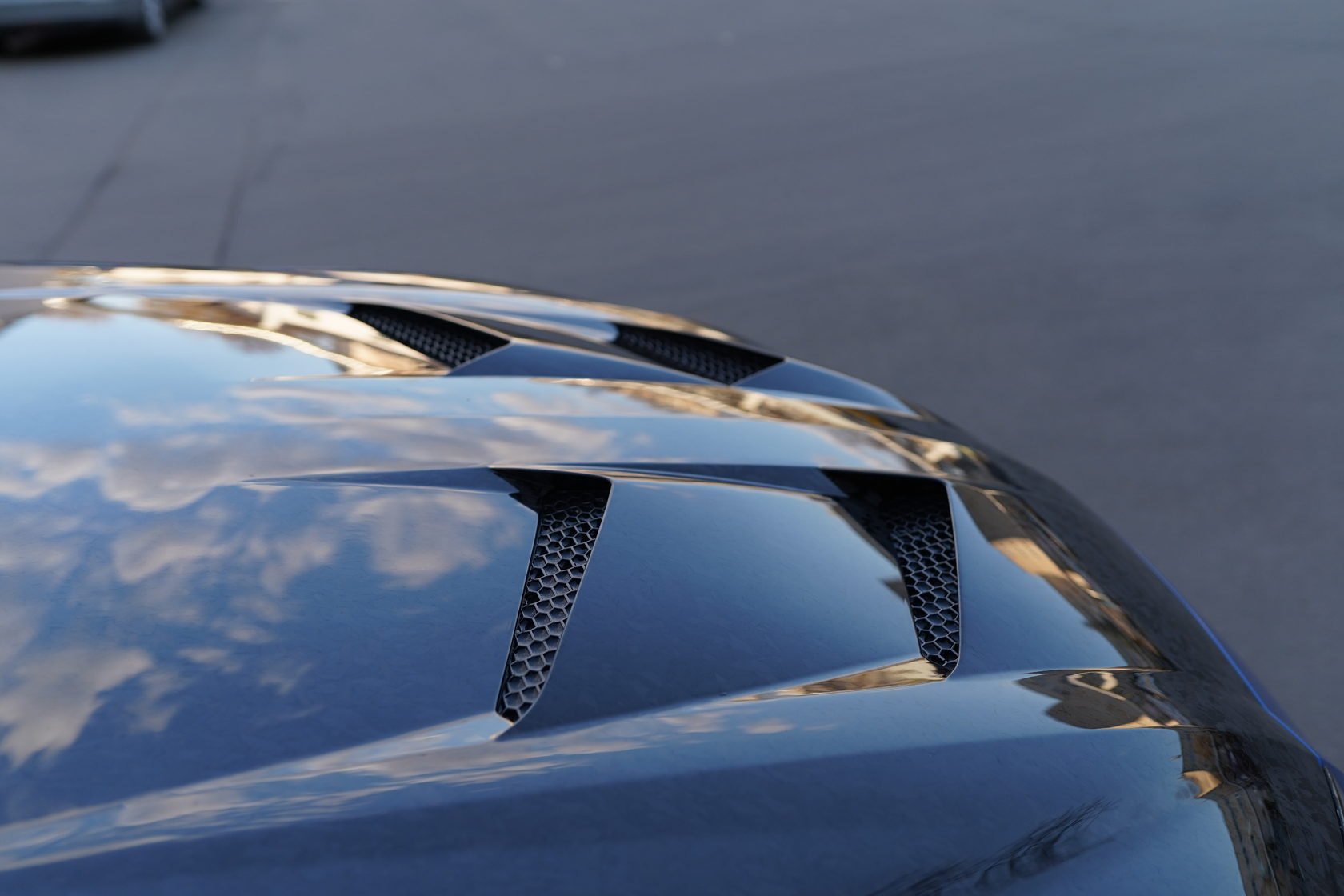 Hood Corsa Forged Carbon for Lamborghini Urus