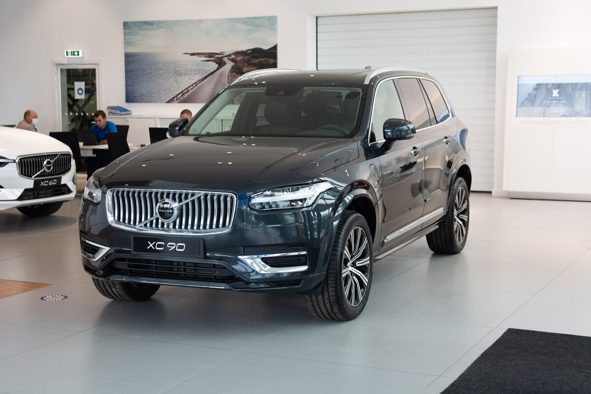 Check price and buy New Volvo XC90 Restyling For Sale