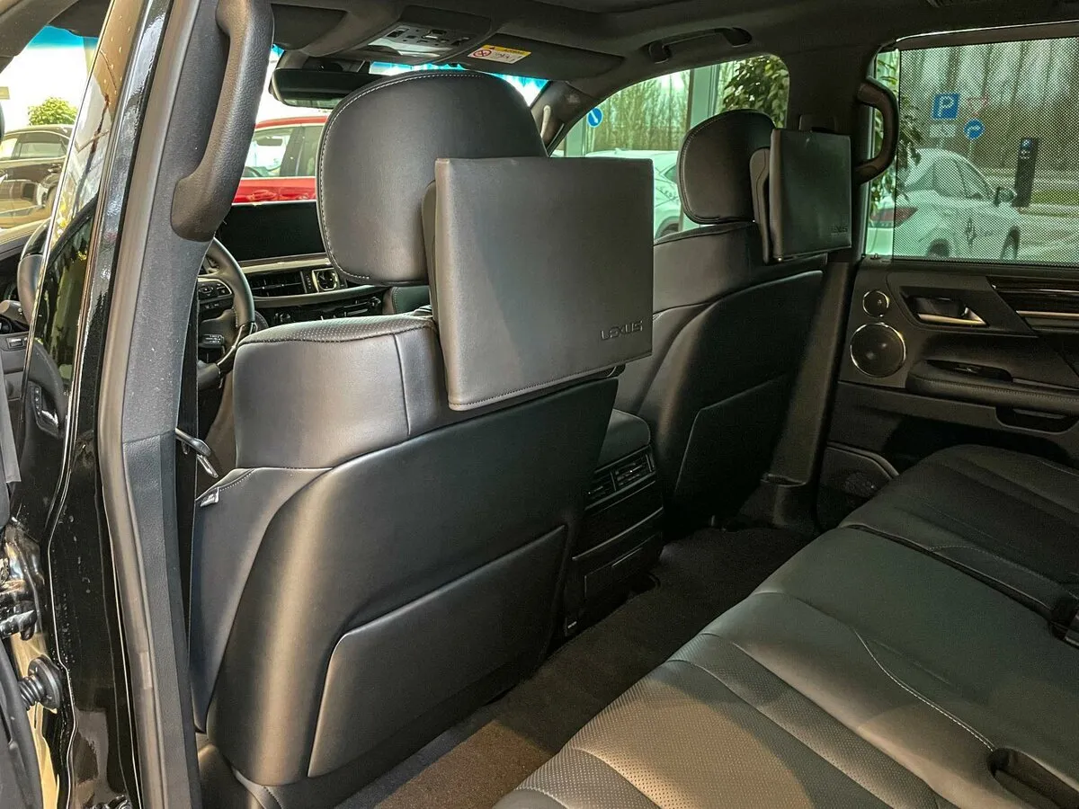 Check price and buy New Lexus LX 570 Restyling 2 For Sale
