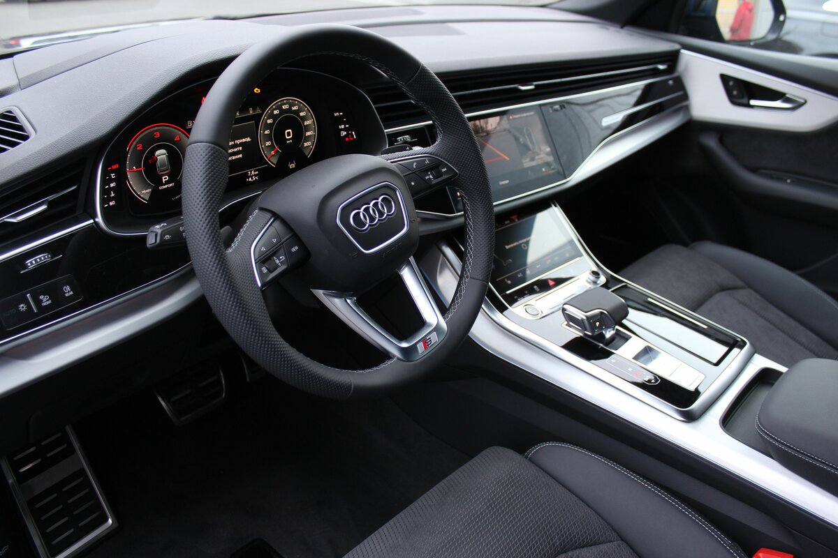 Buy New Audi Q8 45 TDI