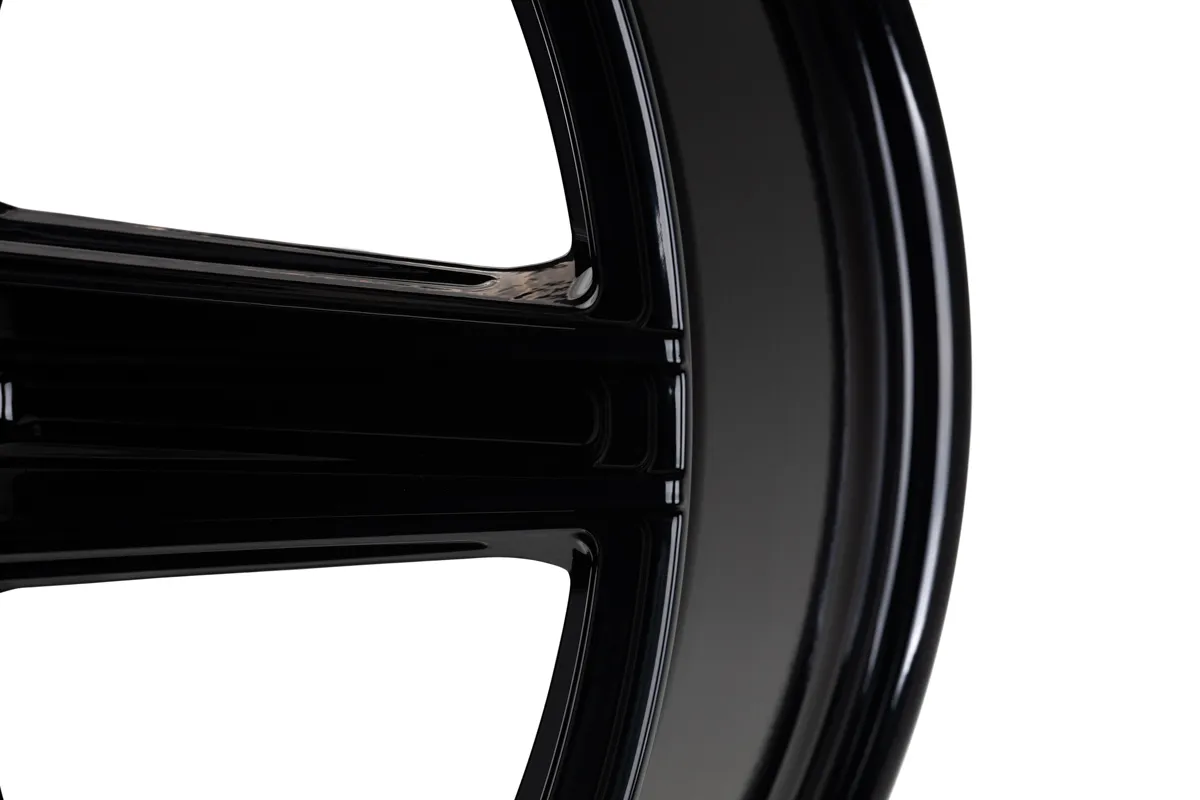 Vossen HF6-2 (Hybrid Forged 6-Lug)