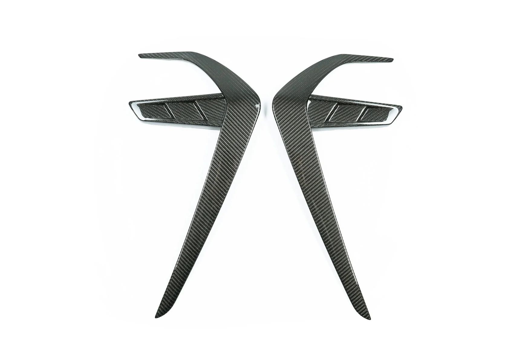 Fender pads for BMW M8 Coupe F91/F92/F93