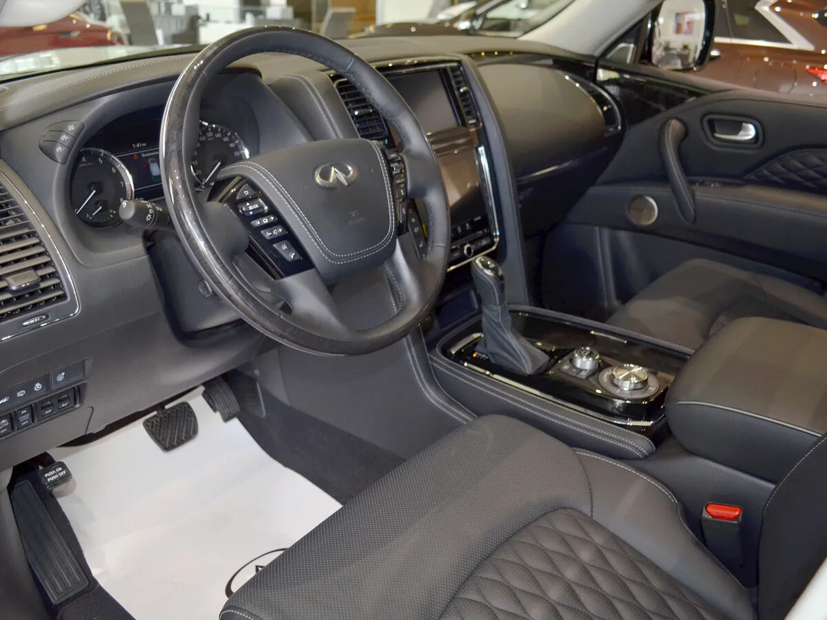 Buy New Infiniti QX80 Restyling 2