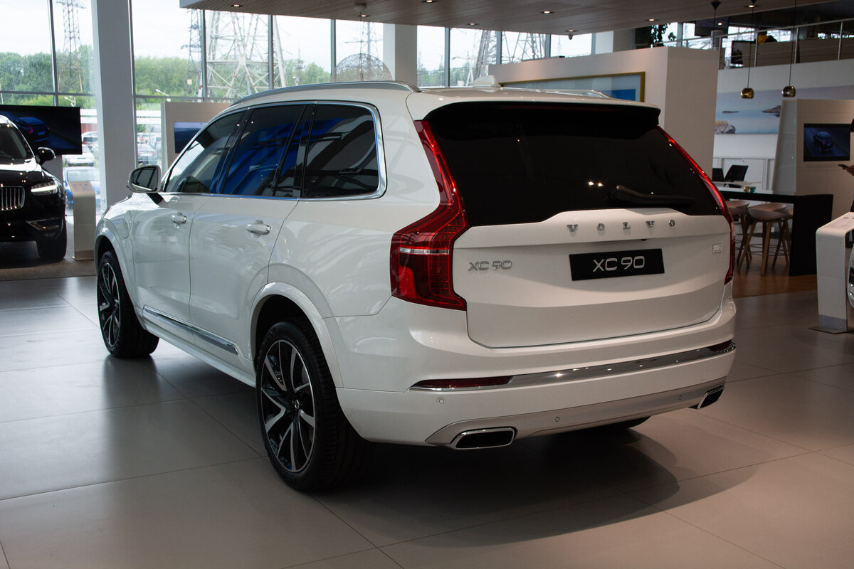 Check price and buy New Volvo XC90 Restyling For Sale