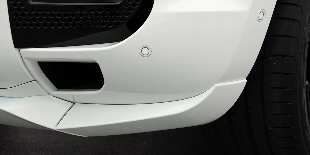 Check our price and buy Startech body kit for Land Rover Defender!