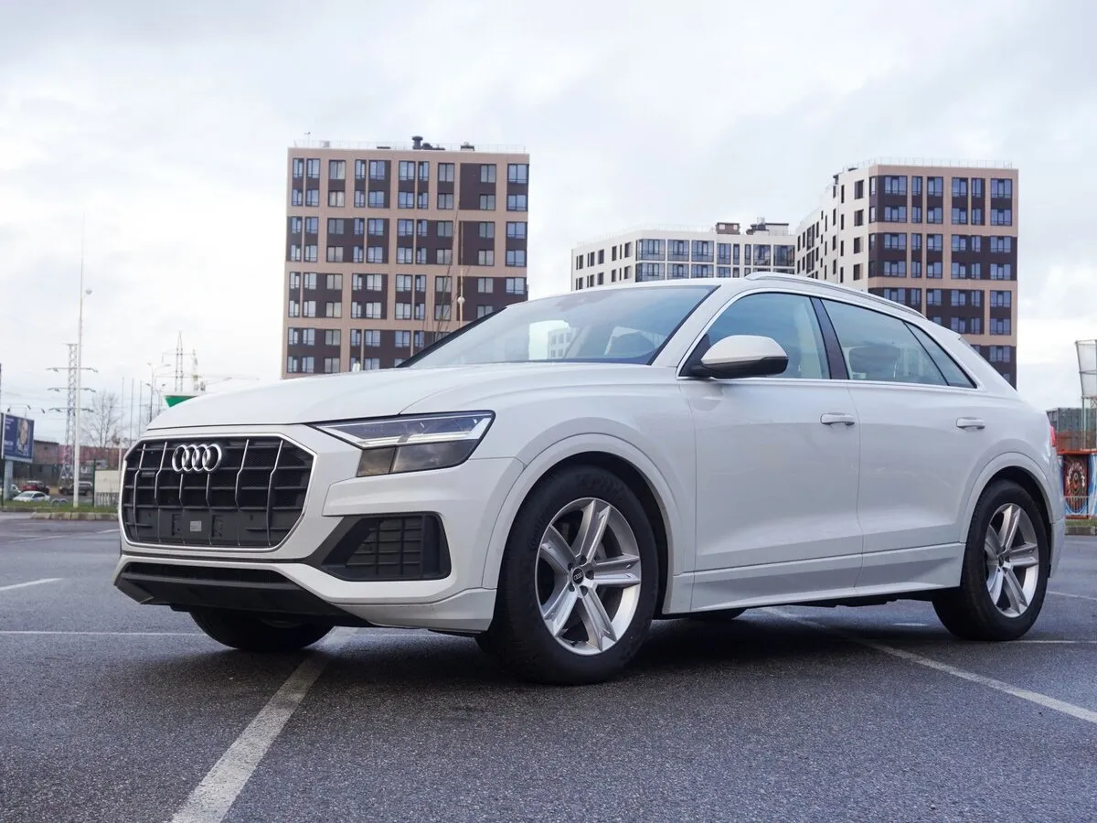 Buy New Audi Q8 45 TDI