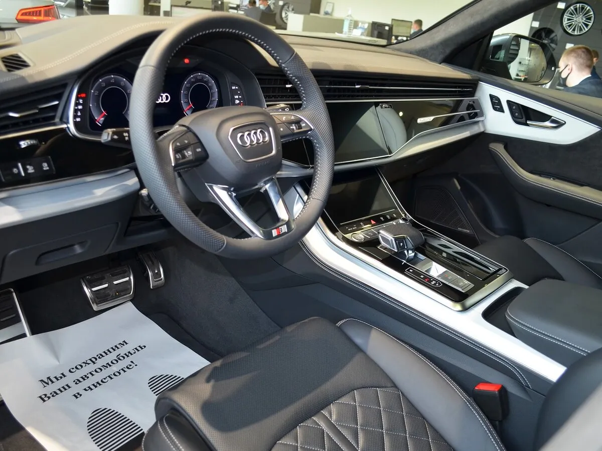 Buy New Audi Q8 45 TDI