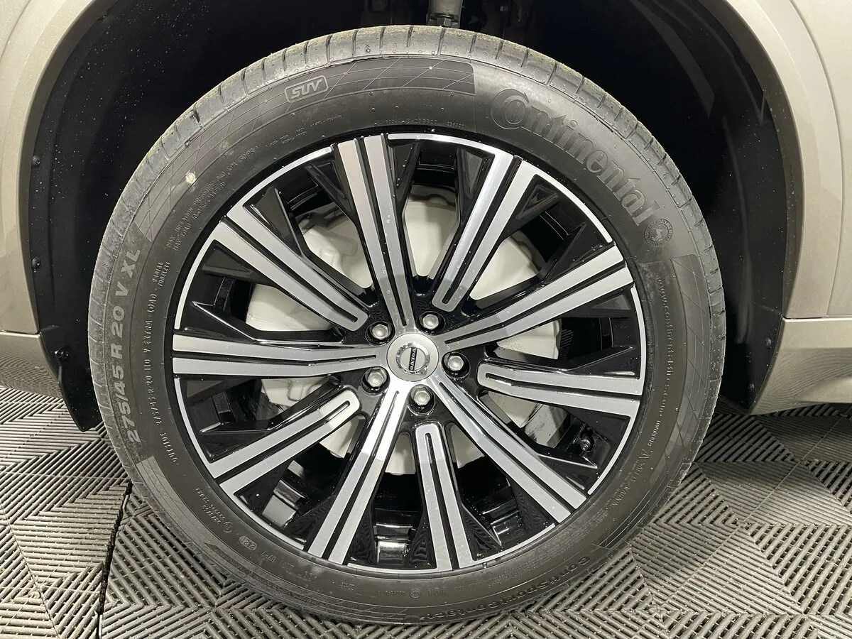 Check price and buy New Volvo XC90 Restyling For Sale