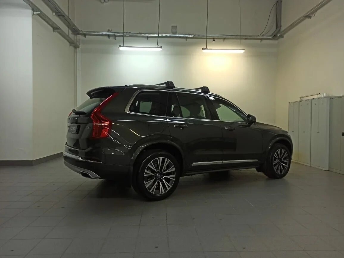 Check price and buy New Volvo XC90 Restyling For Sale