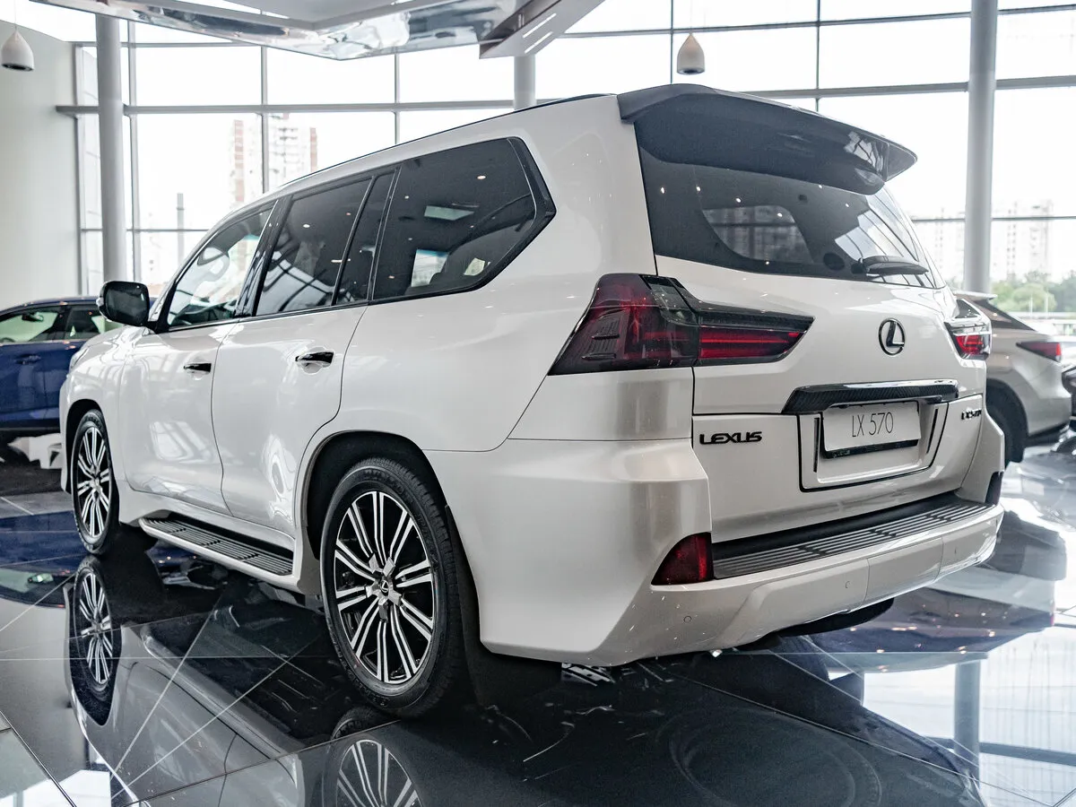 Check price and buy New Lexus LX 570 Restyling 2 For Sale