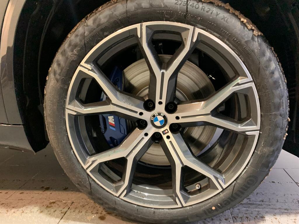 Check price and buy New BMW X5 40d (G05) For Sale