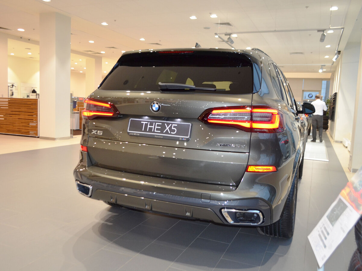 Check price and buy New BMW X5 30d (G05) For Sale