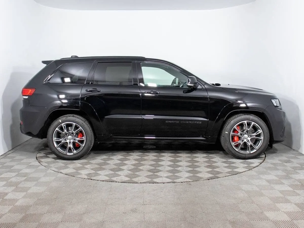 Buy New Jeep Grand Cherokee SRT (WK2) Restyling