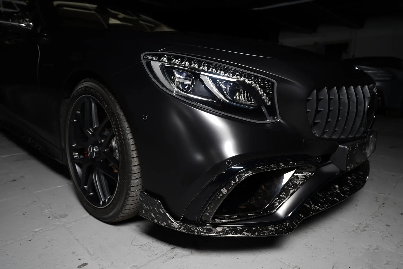 Inserts in the front bumper Forged Carbon for Mercedes S-class Coupe C217 Restyling 