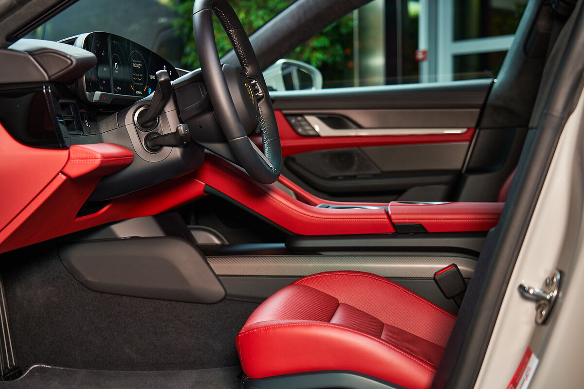 Check price and buy New Porsche Taycan 4S For Sale