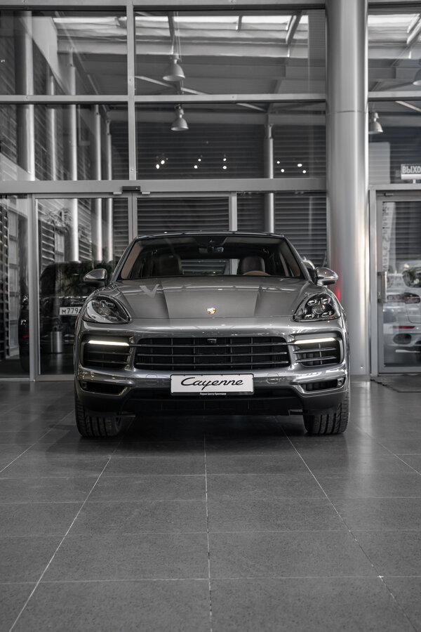 Check price and buy New Porsche Cayenne Coupé For Sale