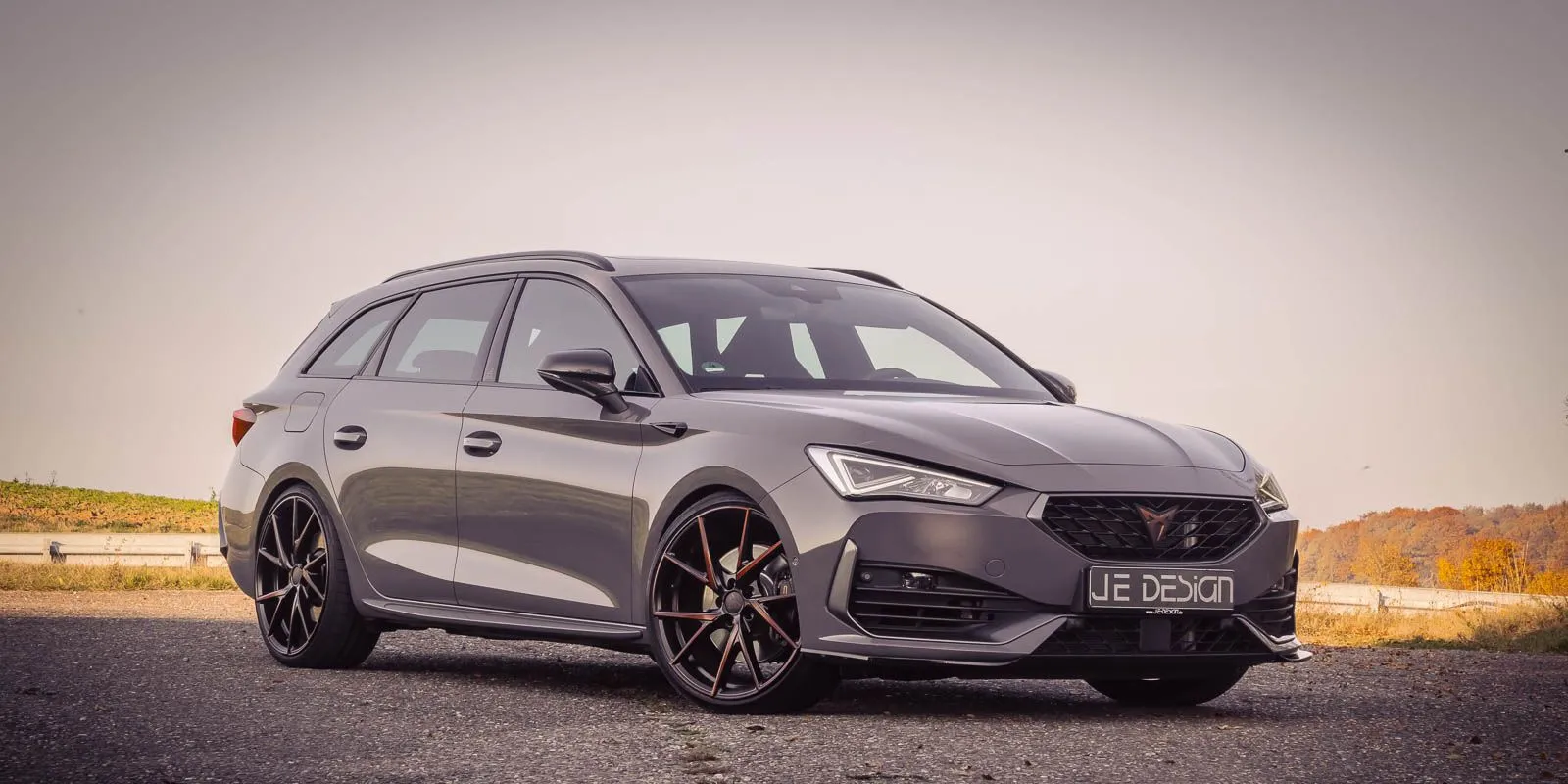 Check our price and buy JE Design body kit for Cupra Leon ST!