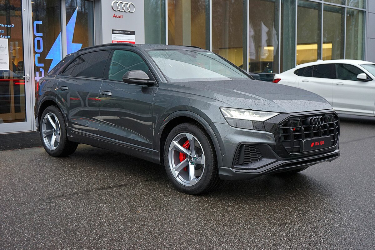 Buy New Audi SQ8 (4M)