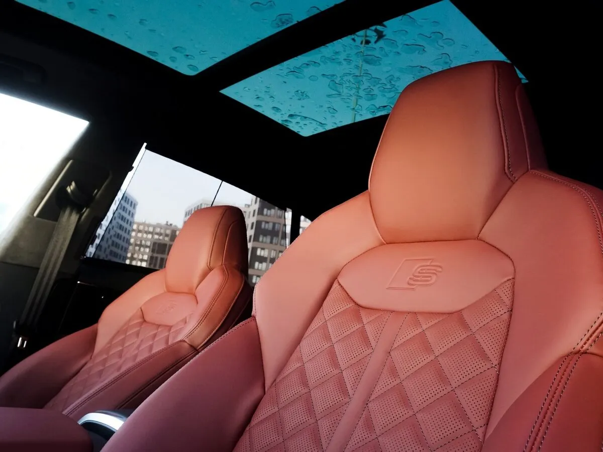 Buy New Audi SQ8 (4M)