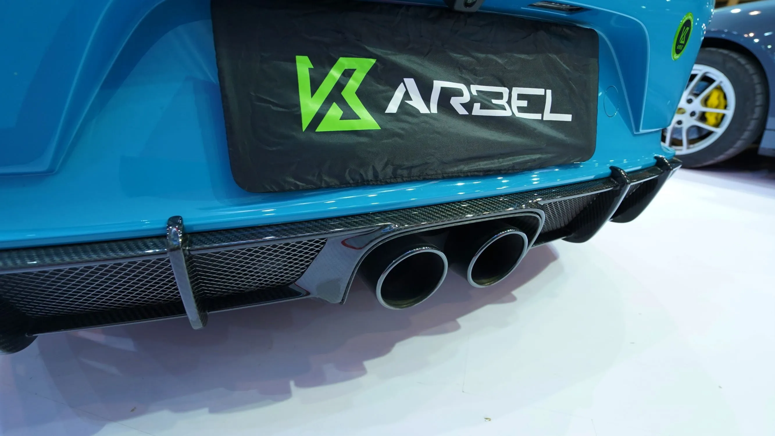 Check our price and buy a Karbel Carbon Fiber Body Kit set for Porsche 911 991.2 GT3