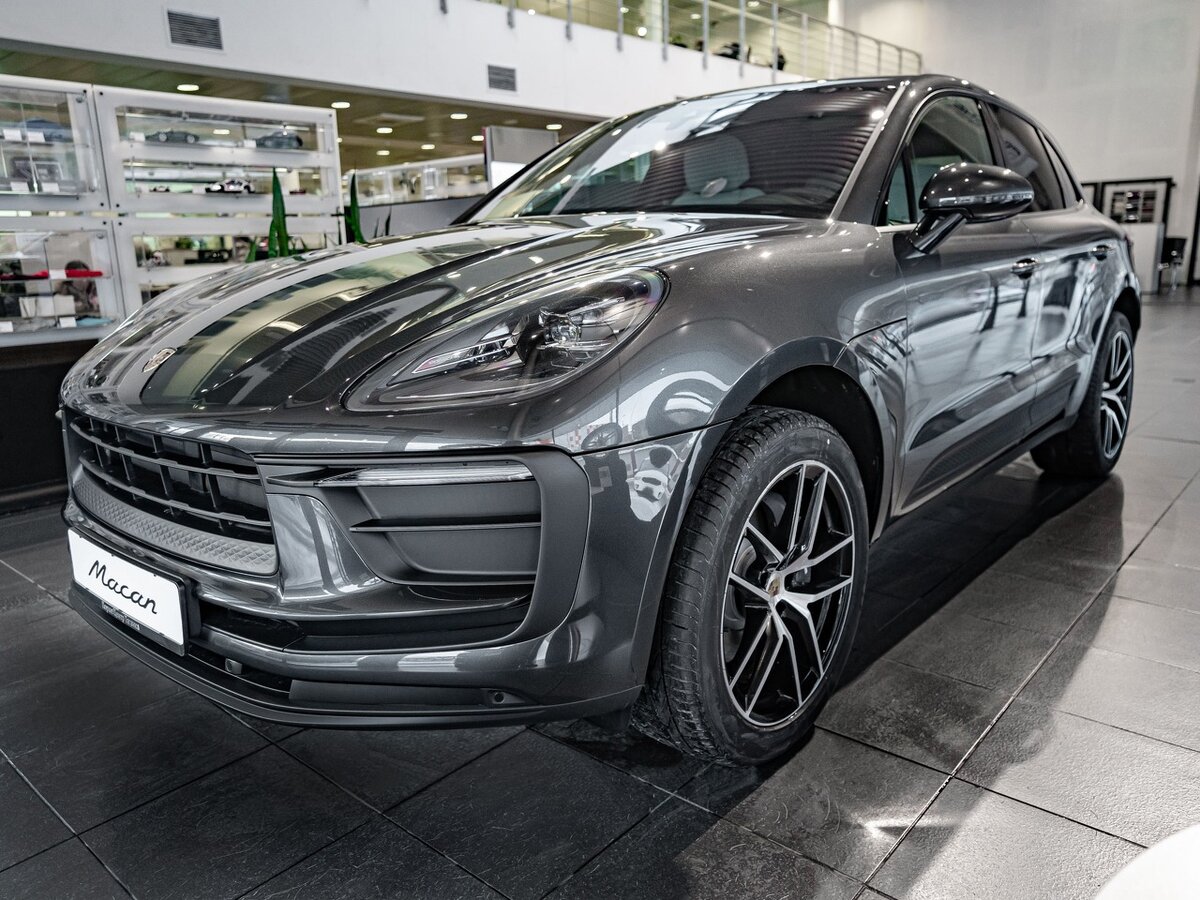 Check price and buy New Porsche Macan Restyling 2 For Sale