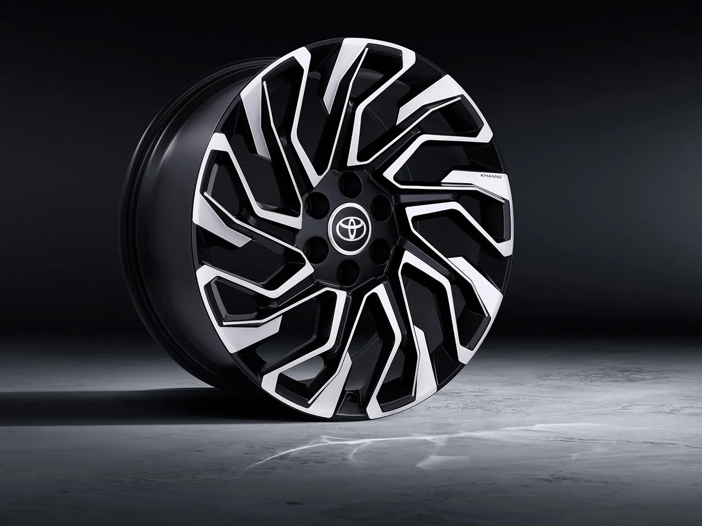 Khann KW LT2 Silver Black Satin — mounted on Toyota LC 300