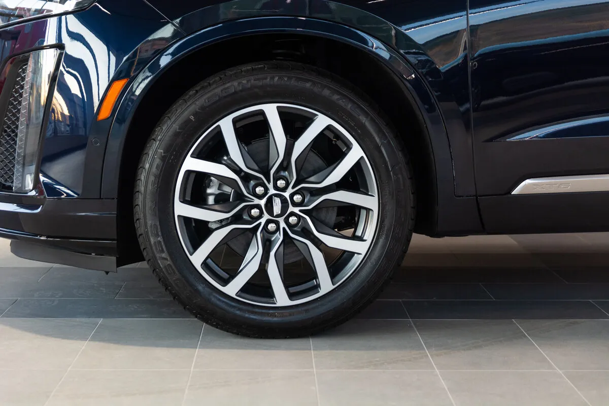 Check price and buy New Cadillac XT6 For Sale