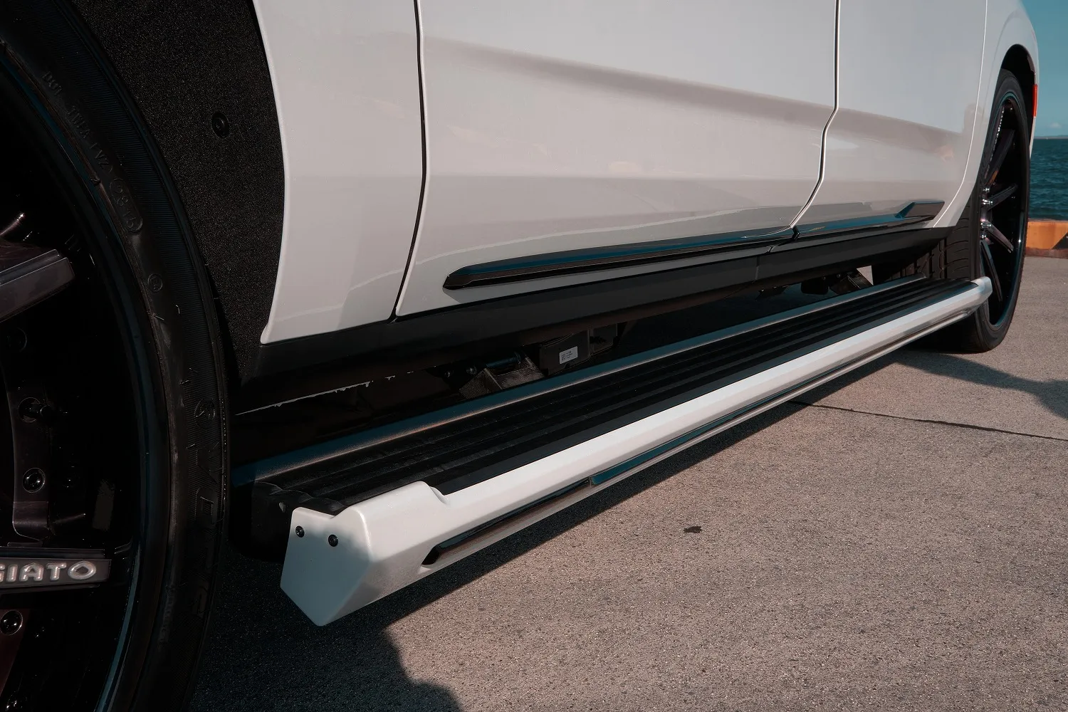 Check our price and buy Zero design body kit for Cadillac Escalade V