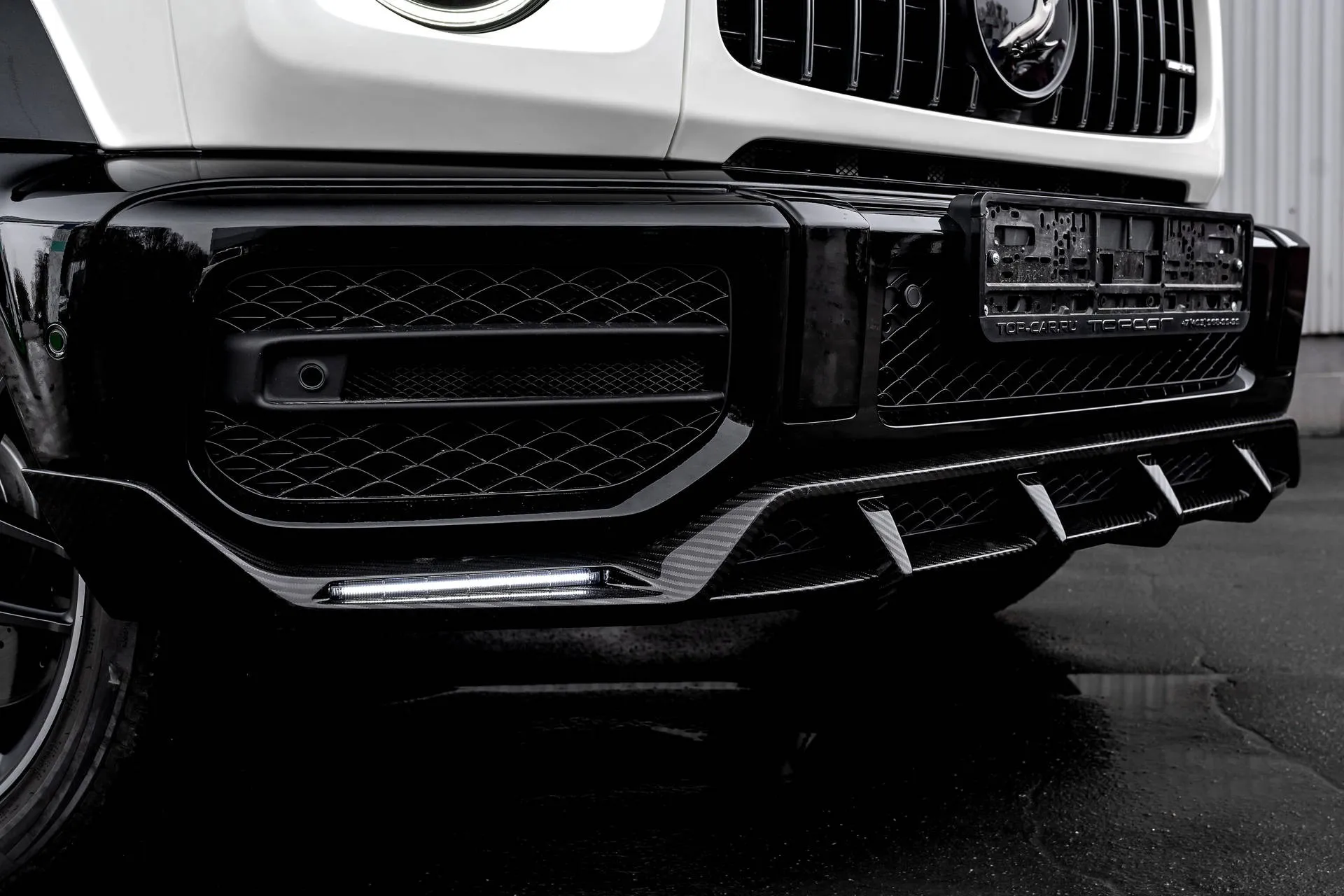 Check our price and buy Topcar Design body kit for Mercedes-Benz  G-class W463A Inferno Light