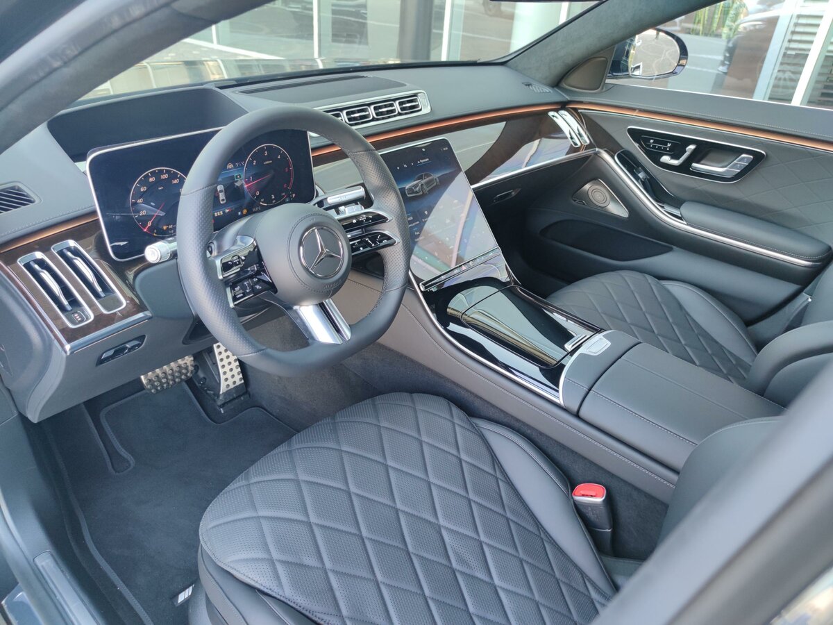 Check price and buy New Mercedes-Benz S-Class 350 d Long 4MATIC (W223) For Sale