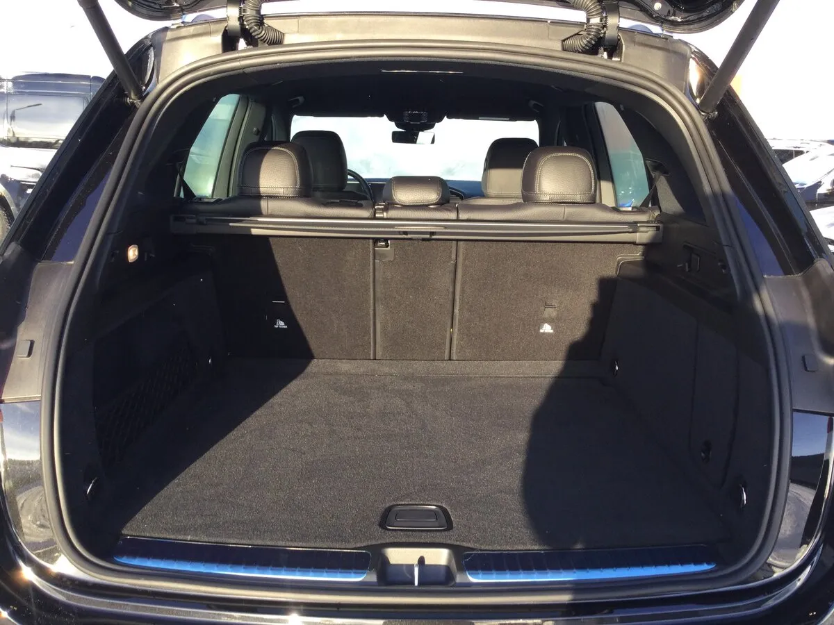 Check price and buy New Mercedes-Benz GLE 300 d (V167) For Sale