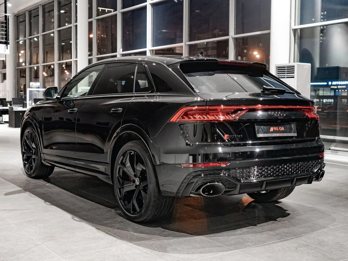Buy New Audi RS Q8