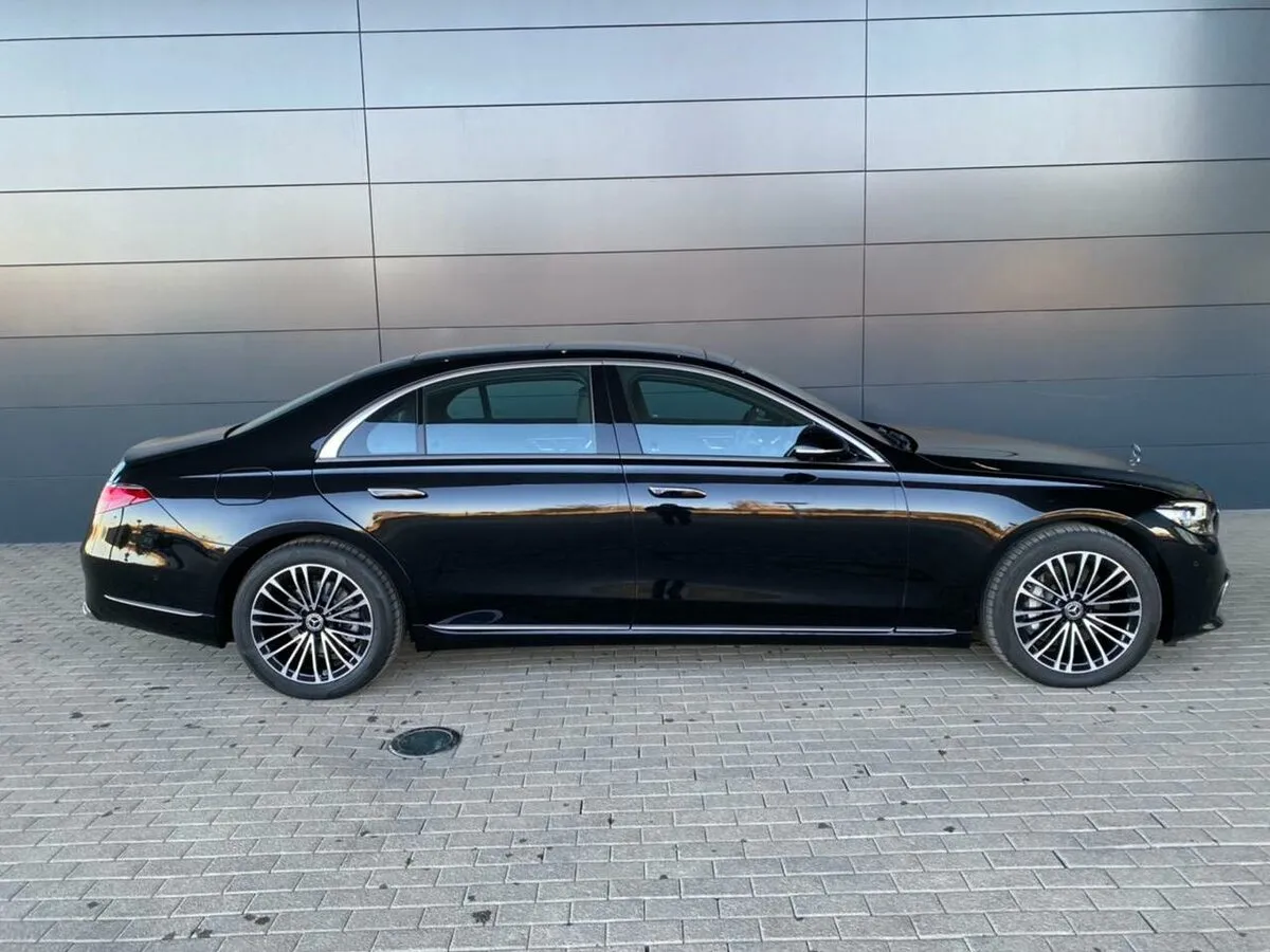 Check price and buy New Mercedes-Benz S-Class 350 d Long 4MATIC (W223) For Sale