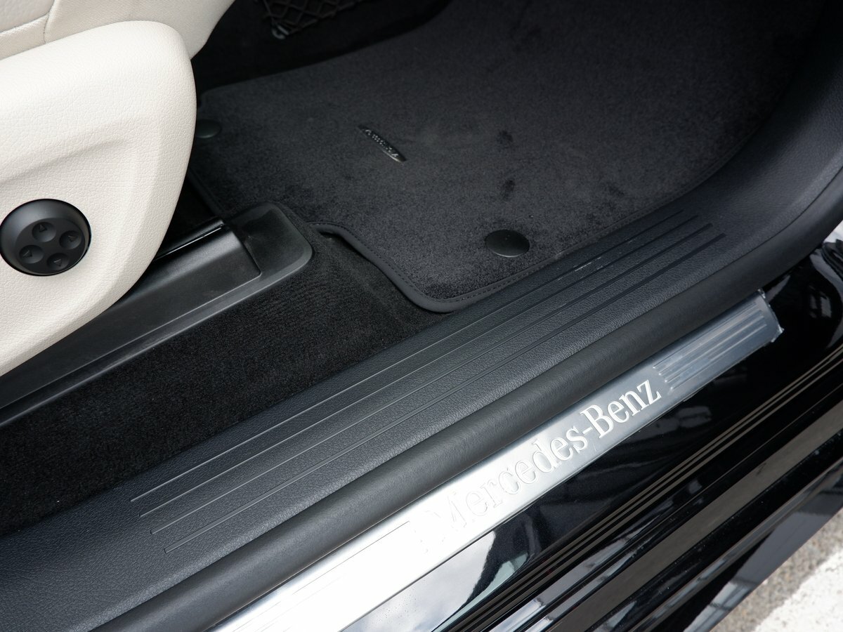 Check price and buy New Mercedes-Benz GLE 300 d (V167) For Sale