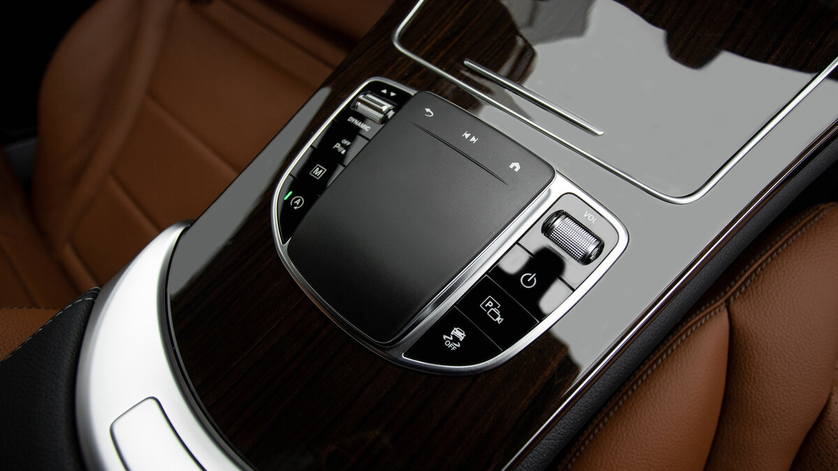 Check price and buy New Mercedes-Benz GLC Coupe 300 (C253) Restyling For Sale