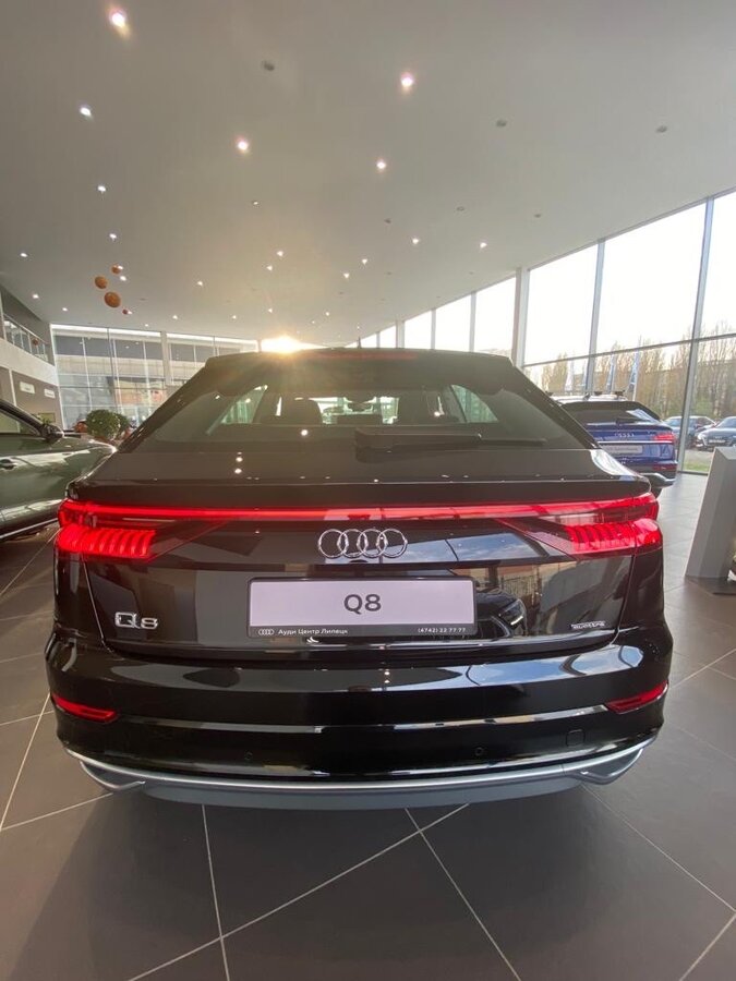 Buy New Audi Q8 45 TDI