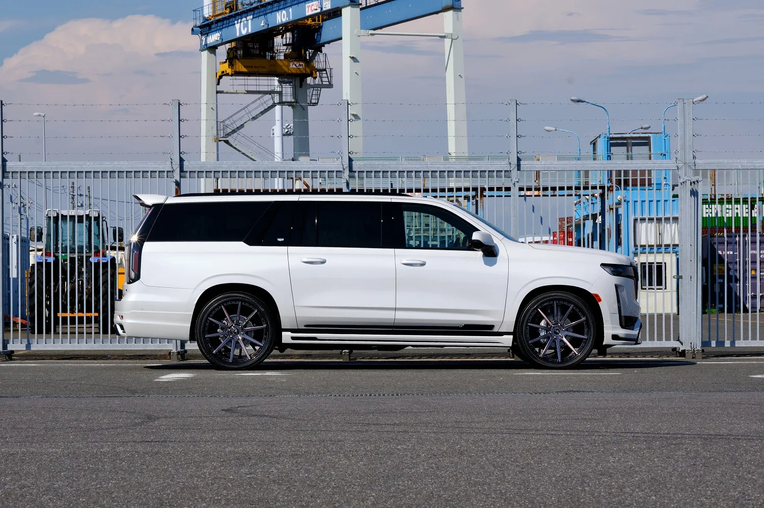 Check our price and buy Zero design body kit for Cadillac Escalade V