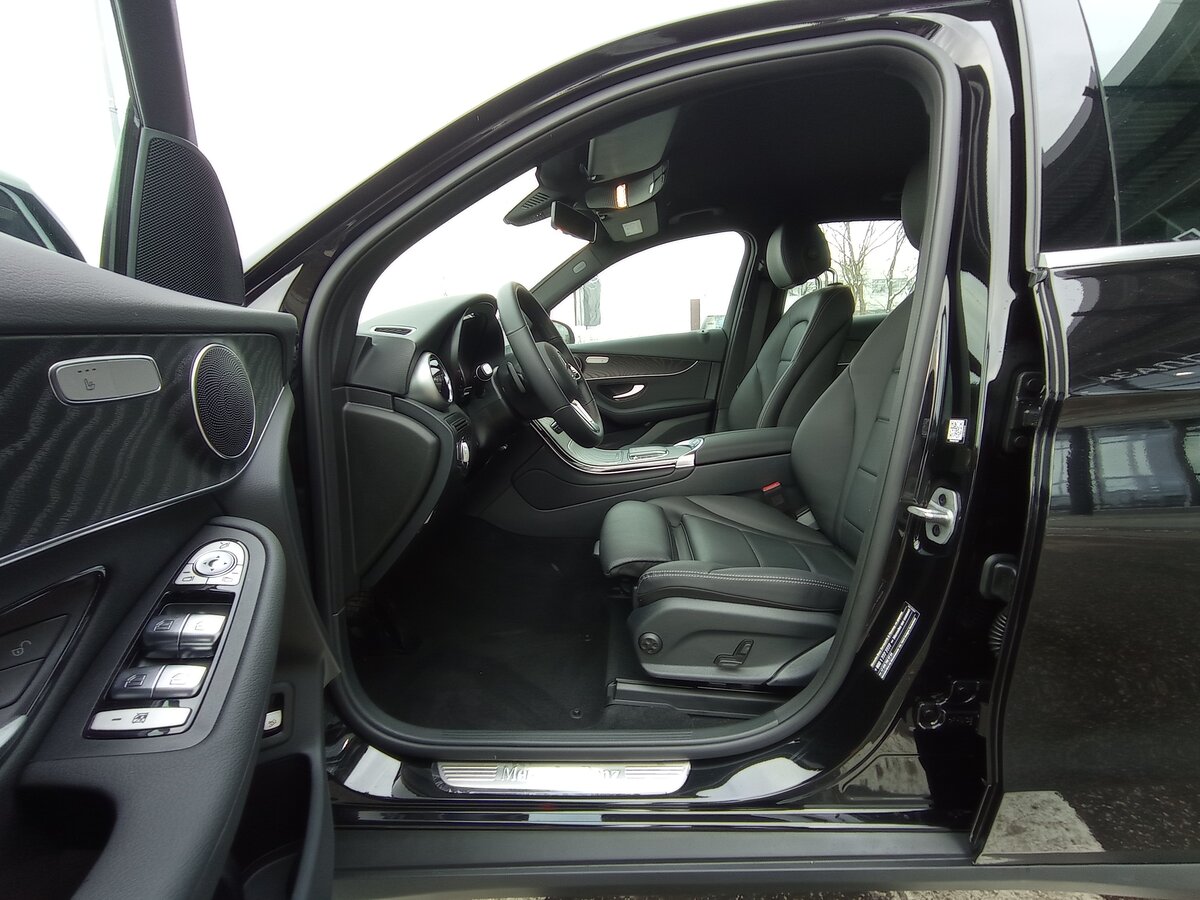 Check price and buy New Mercedes-Benz GLC 200 (X253) Restyling For Sale