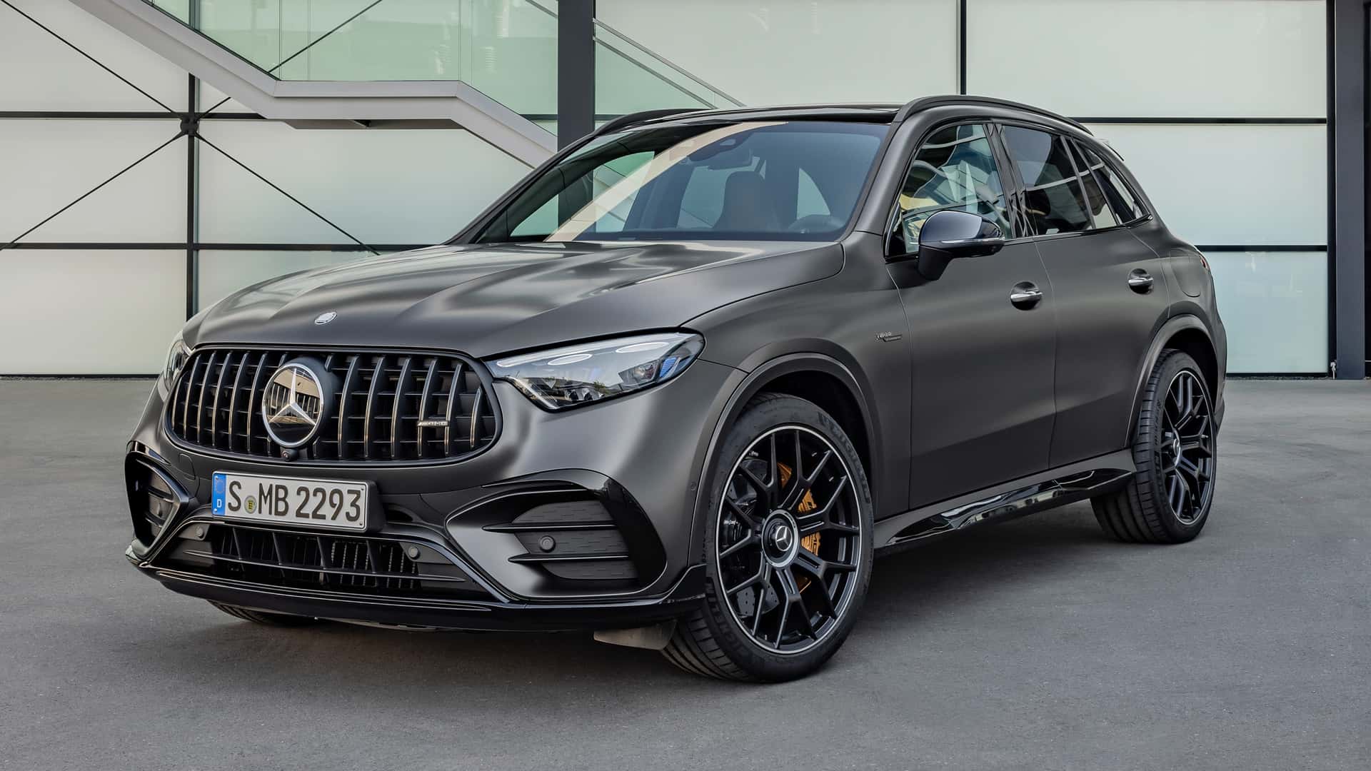 Unleashing the Pinnacle of Power: Introducing the Exquisite Mercedes-AMG GLC 43 and GLC 63