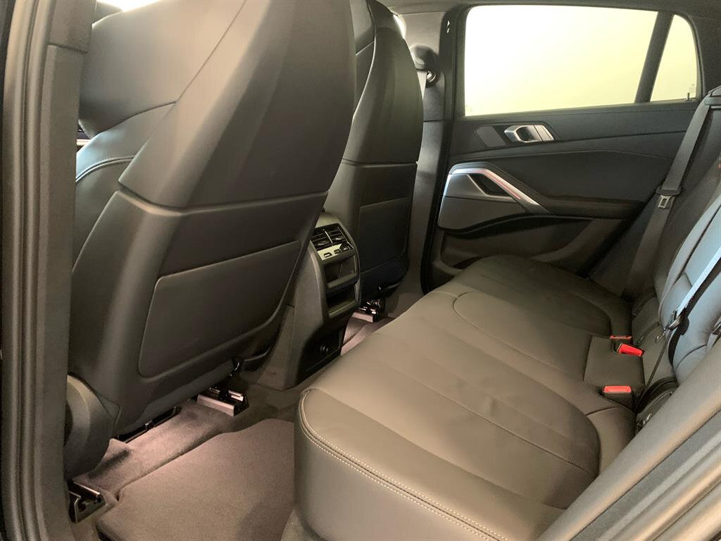 Check price and buy New BMW X6 40i (G06) For Sale