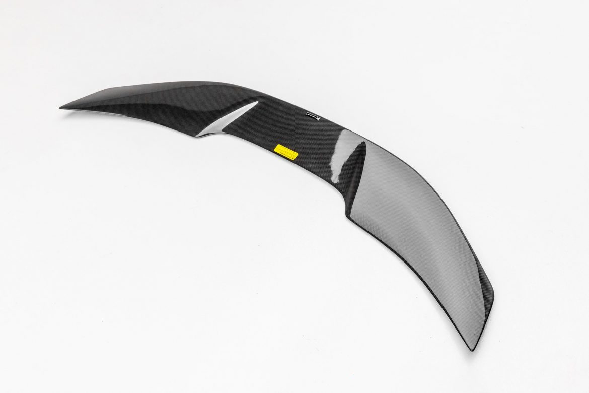 Decklid Spoiler Vorsteiner style Carbon for Ferrari 488