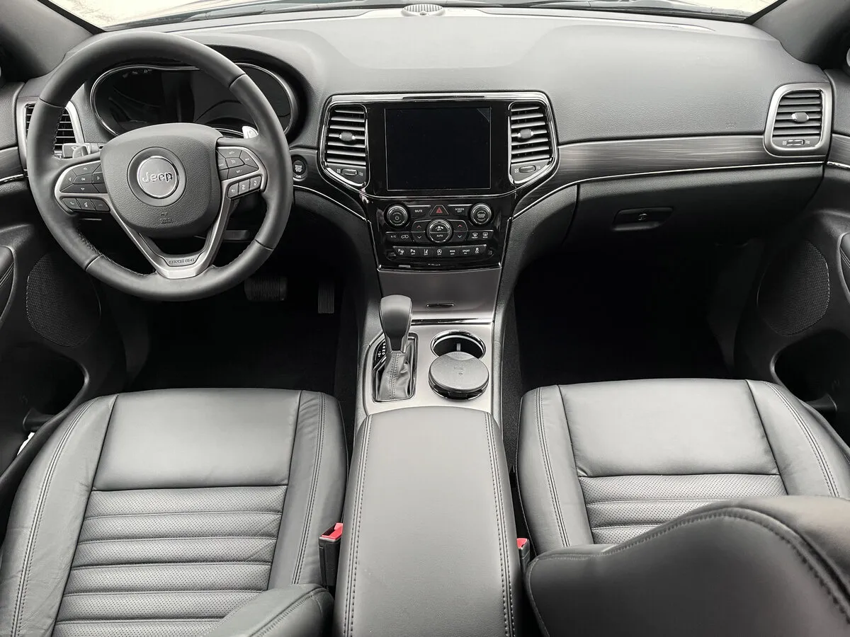 Check price and buy New Jeep Grand Cherokee (WK2) Restyling For Sale