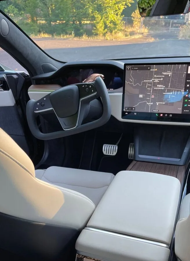 Buy New Tesla Model S Plaid Restyling 2