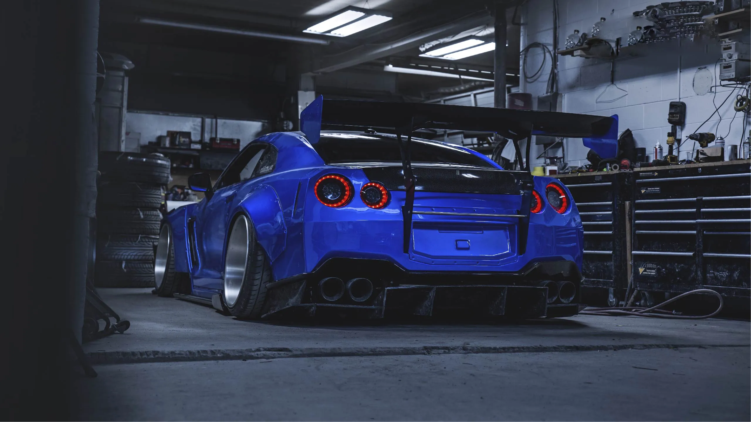 Check our price and buy Liberty Walk  body kit for Nissan GT-R R35!