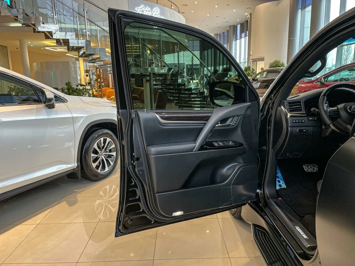 Buy New Lexus LX 570 Restyling 2